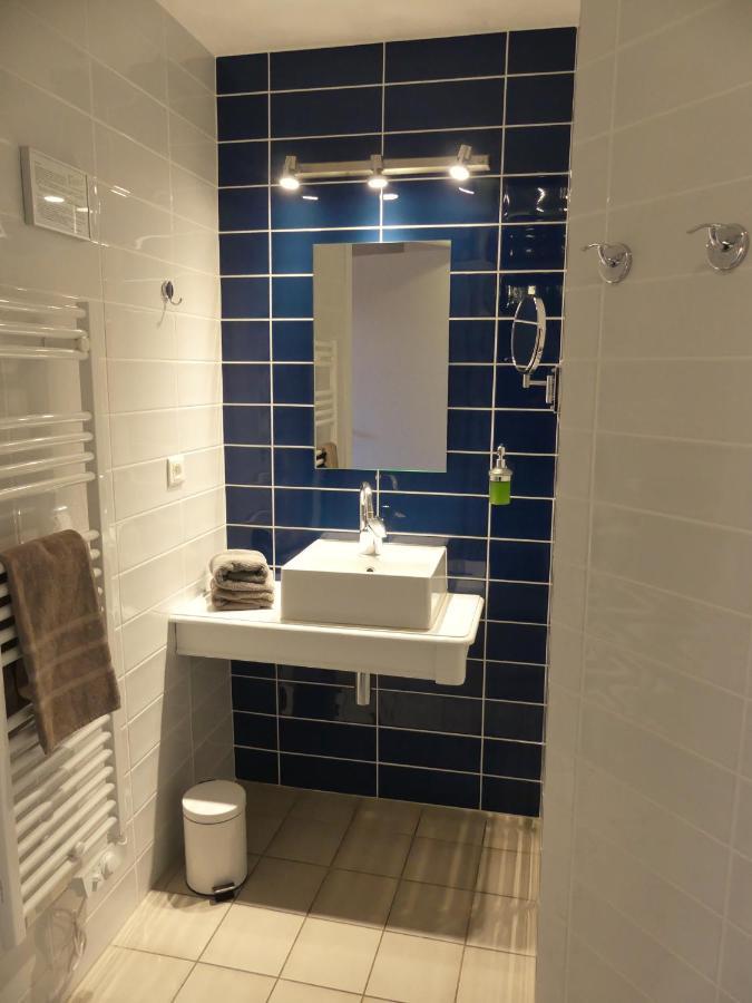 Hotel Le Quatorze Figeac Bagian luar foto