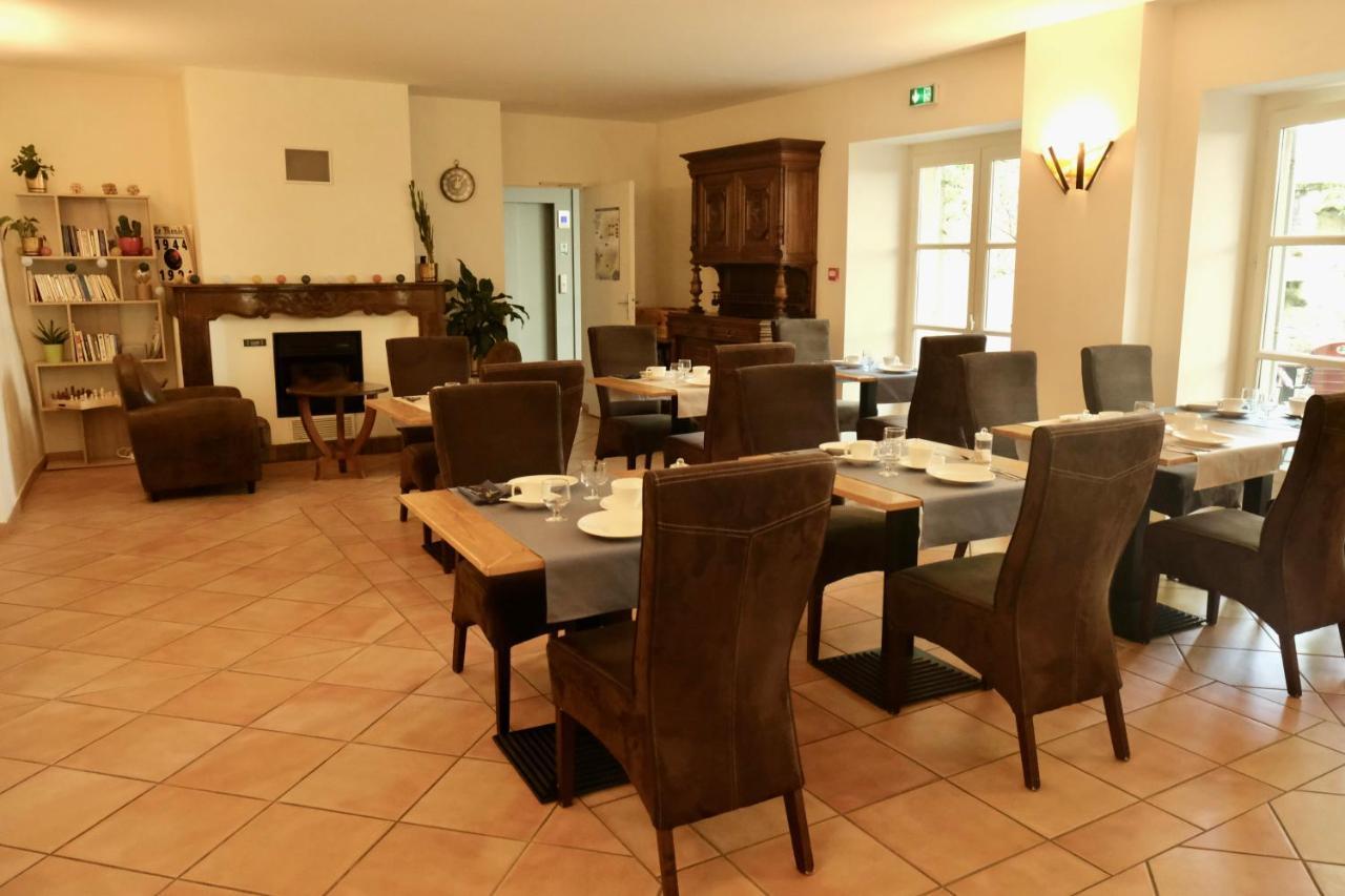 Hotel Le Quatorze Figeac Bagian luar foto