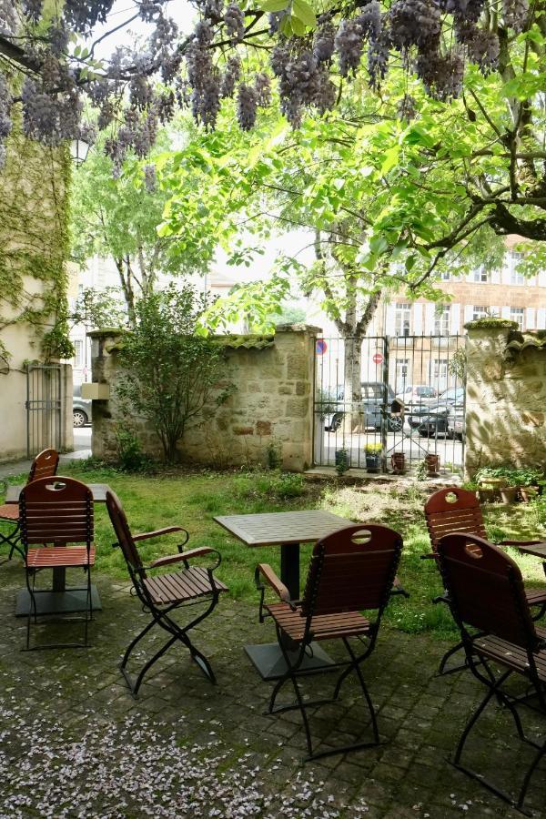 Hotel Le Quatorze Figeac Bagian luar foto